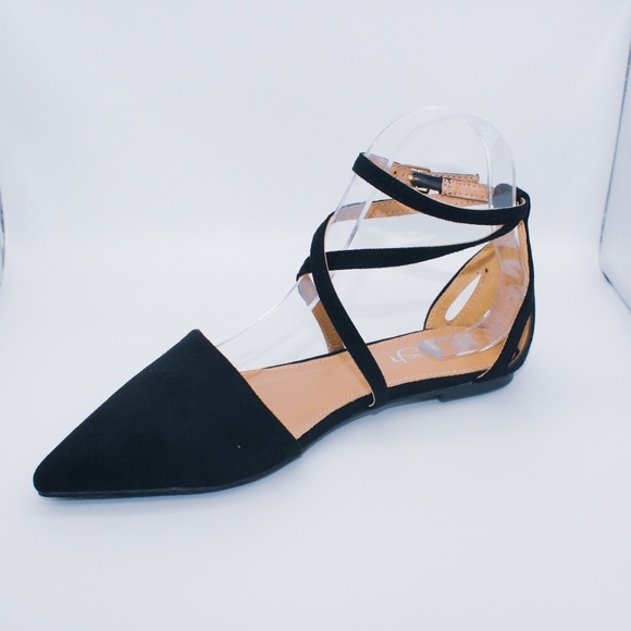 "Chill all day" 🖤 black flats - Picture 2 of 3